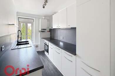 Appartement 4 pièces 890 €