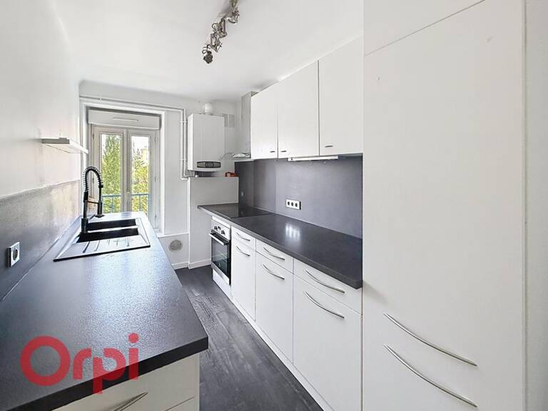 Appartement À Louer — photo 1