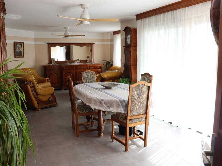 Appartement À Vendre — photo 1