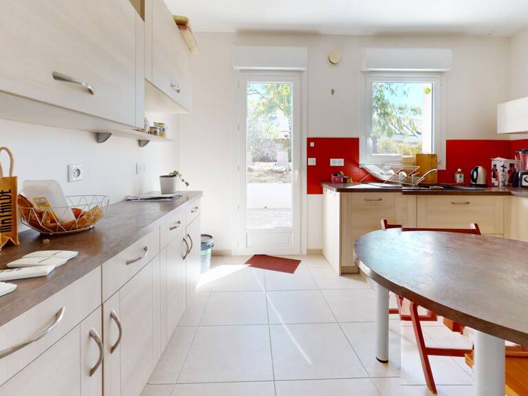 CHARBONNEAU – MAISON FAMILIALE AU CALME, TOUT À PIED — photo 1