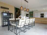 Dans un cadre verdoyant, magnifique maison style cubique de 170 m² sous garantie décennale — photo 3