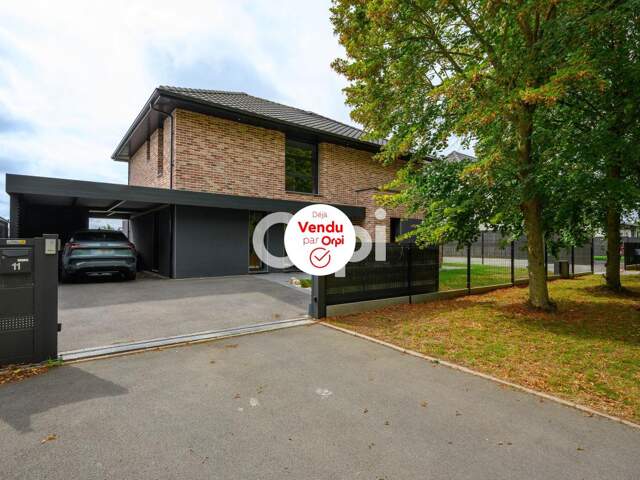 Dans un cadre verdoyant, magnifique maison style cubique de 170 m² sous garantie décennale — photo du bien