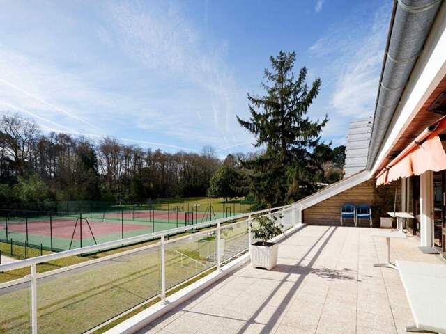Appartement À Vendre — photo du bien