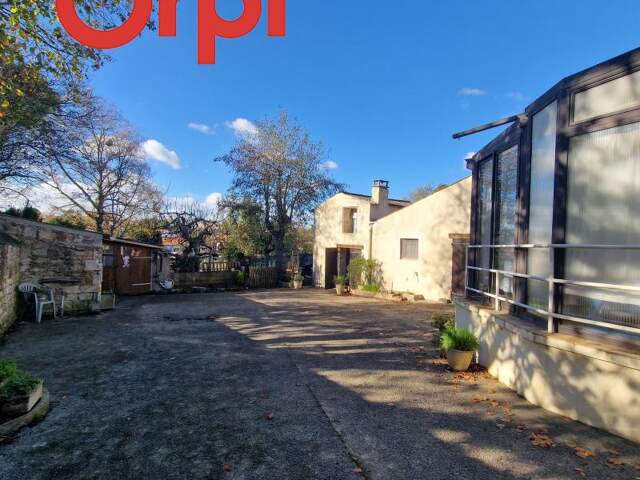 Maison 5 pièces 1000 m² de jardin avec dépendances — photo du bien