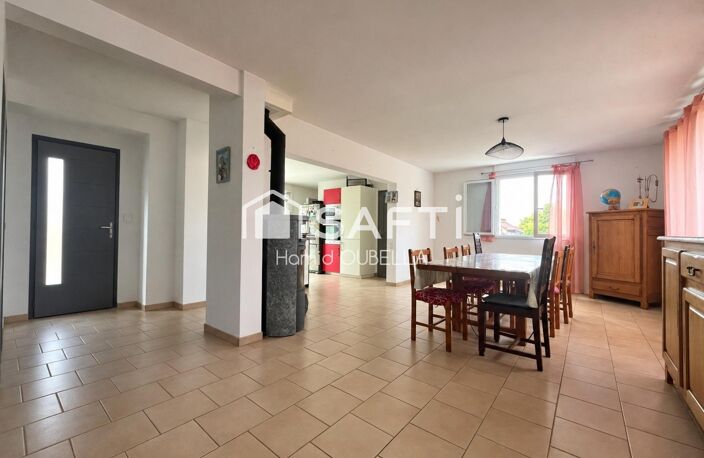 VAAS  Maison familiale de 113 m²  3 chambres  Terrain de 1 420 m² sans vis-à-vis  Sous-sol complet — photo 2