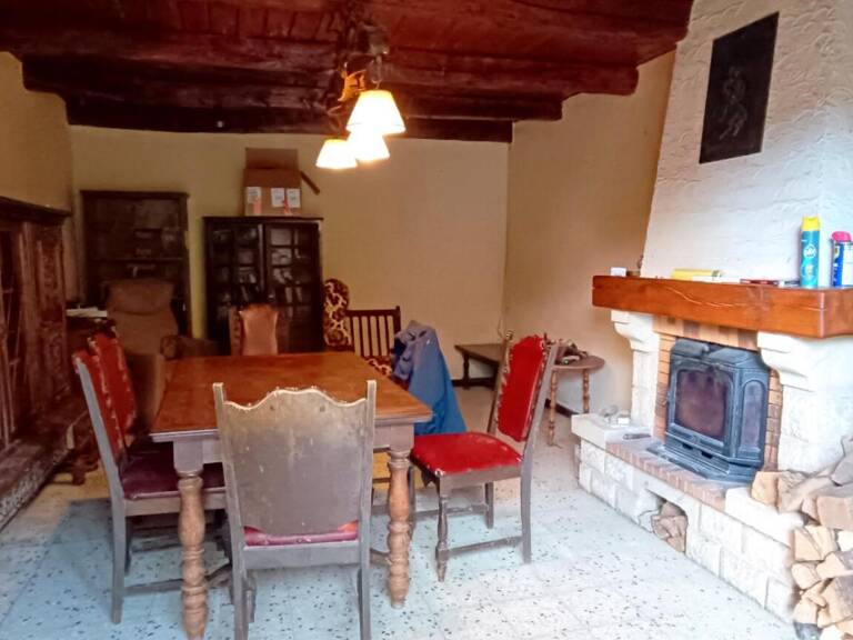Maison de campagne avec dépendances   Marchamp (01680) — photo 1