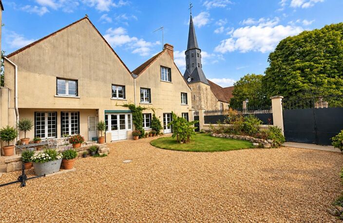 MAISON DE MAITRE AVEC DEPENDANCE ET JARDIN CLOS  -  10 MIN DE BELLEME — photo 2