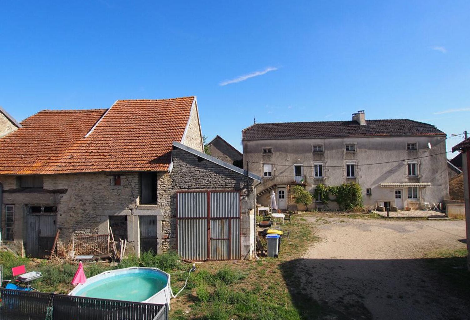 2 maisons à Chazeuil 215 m2 — photo 1