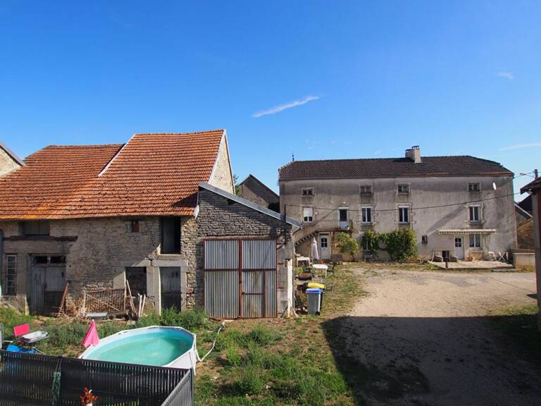2 maisons à Chazeuil 215 m2 — photo 1