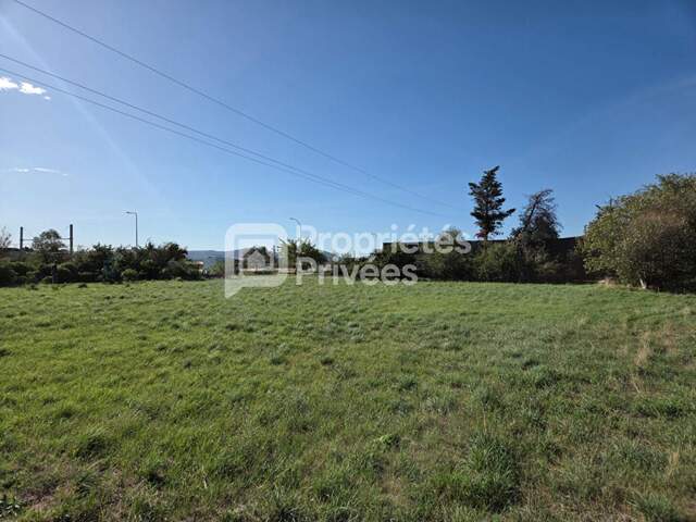 Terrain constructible Zone d'activité Fortuneau Montélimar 1465 m2 — photo du bien