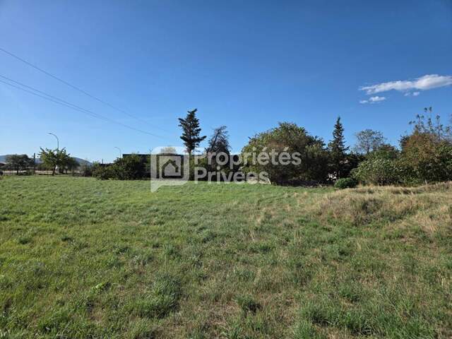 Terrain constructible Zone d'activité Fortuneau Montélimar 1200 m2 — photo du bien