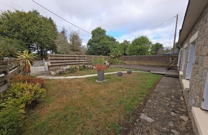 Longère en pierre de 140 m², terrasse de 54 m² et 4,56 hectares · Ploërdut — photo 5