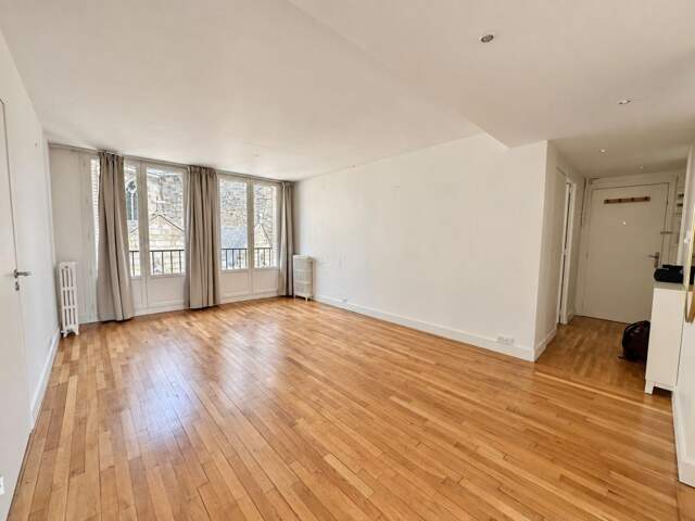 Appartement à vendre Centre Ville / Place Saint Germain — photo du bien