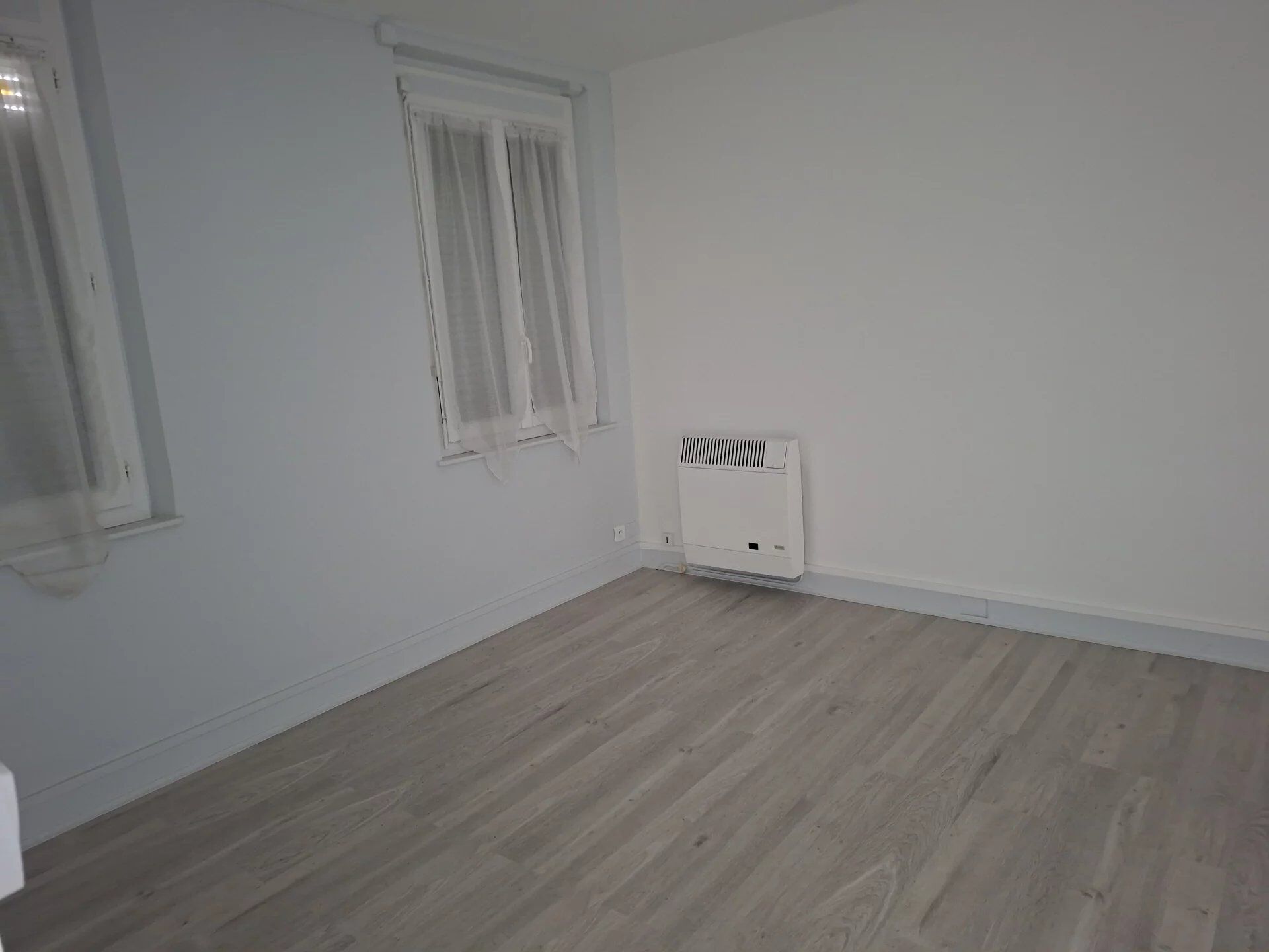 Acheter immeuble de 6 pièces 99 m² 158 000 € à Ivry-la-Bataille (27540) : une annonce Arthurimmo.com — 2