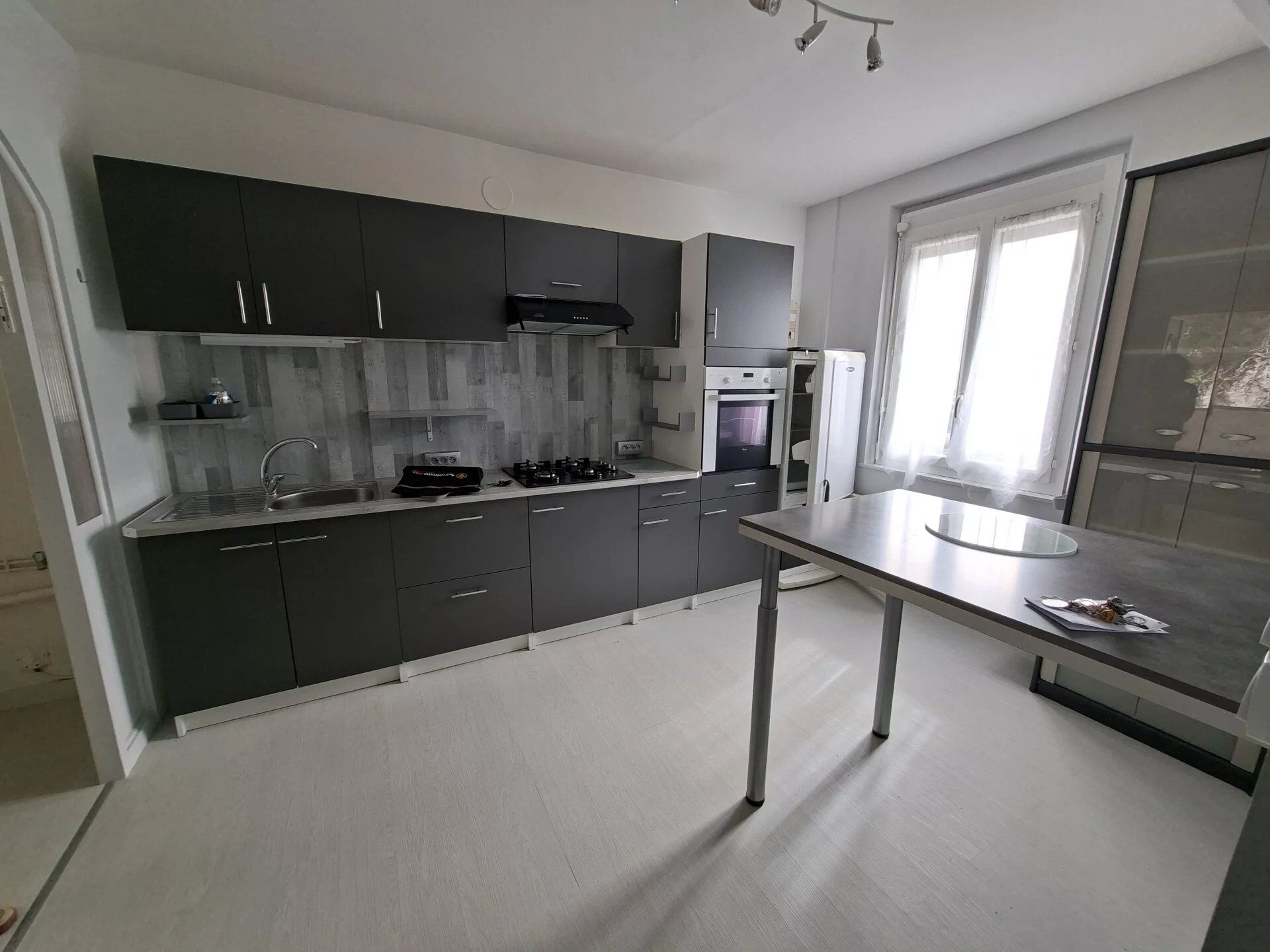 Acheter immeuble de 6 pièces 99 m² 158 000 € à Ivry-la-Bataille (27540) : une annonce Arthurimmo.com — 5
