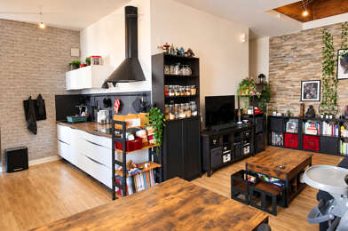 Appartement 4 pièces 275000 €