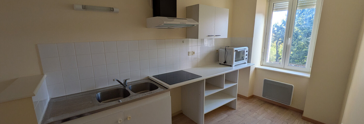 Appartement 3 Pièces 80 m² à louer à Moyrazès (12160)