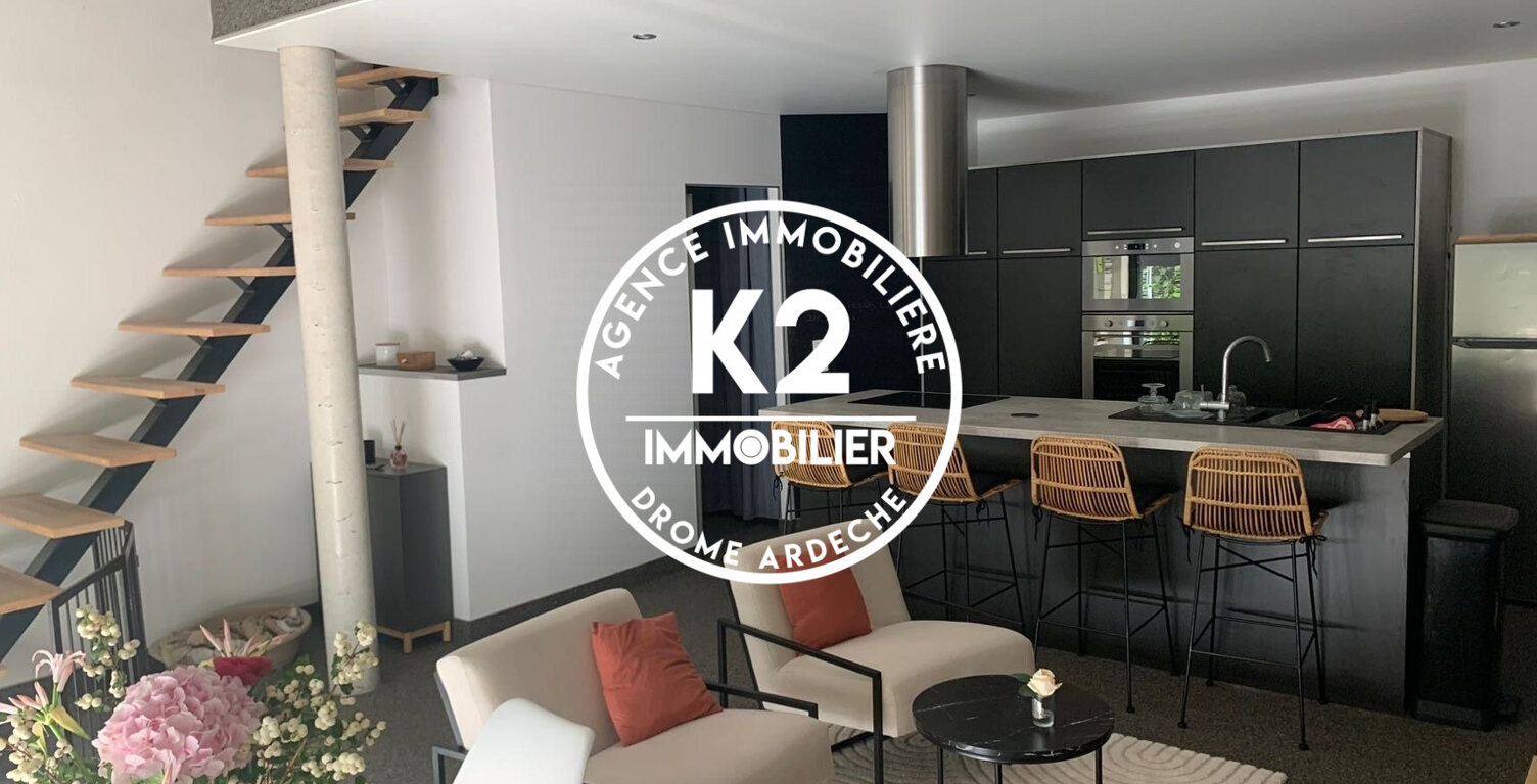 APPARTEMENT ATYPIQUE DE 90 M² 2 CHAMBRES — photo 1