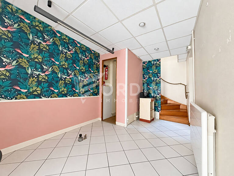 Immeuble Tonnerre 6 pièce(s) 101.11 m2 — photo 1