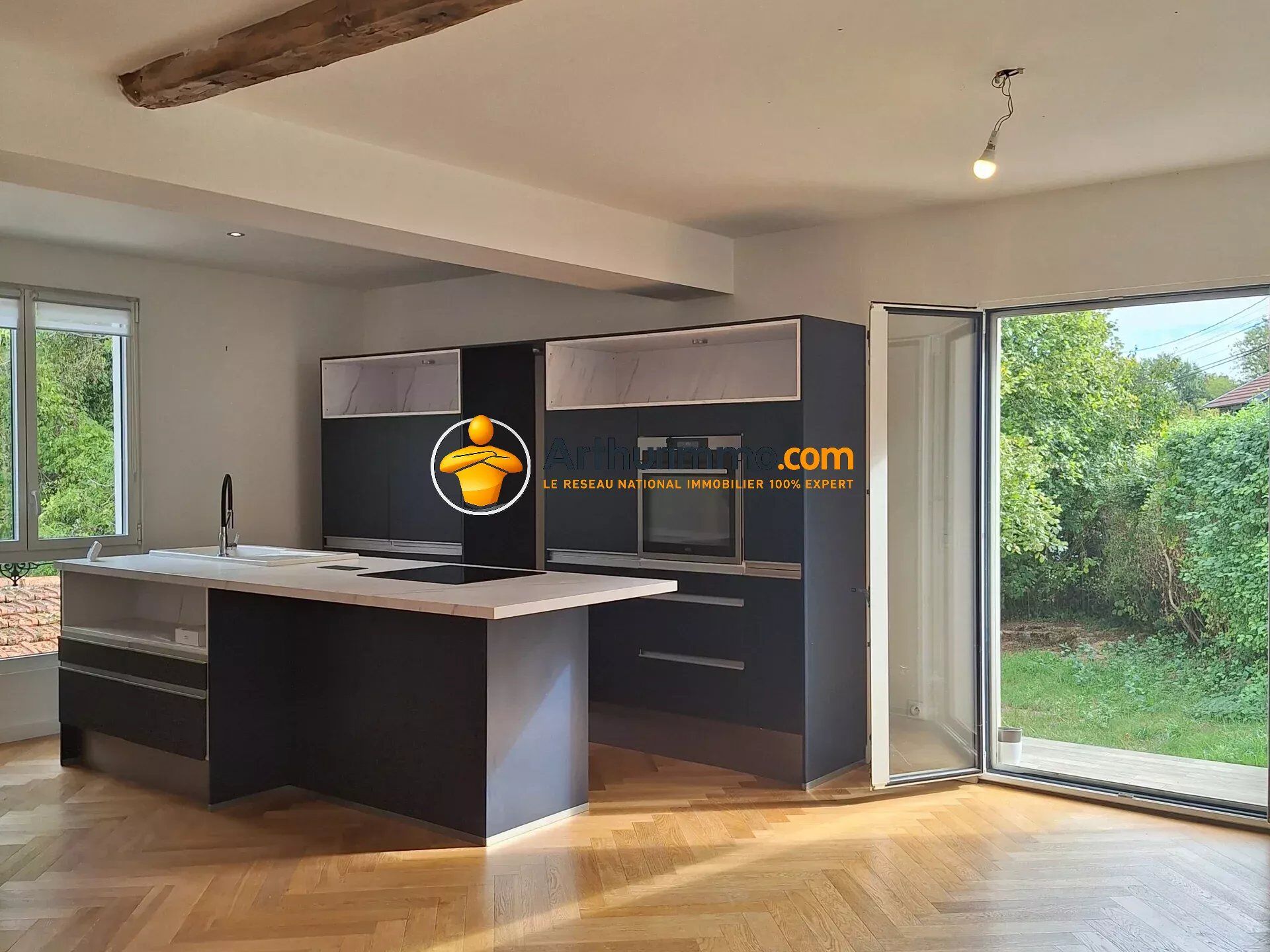 Acheter maison de 4 pièces 95 m² 300 000 € à Crécy-la-Chapelle (77580) : une annonce Arthurimmo.com — 4