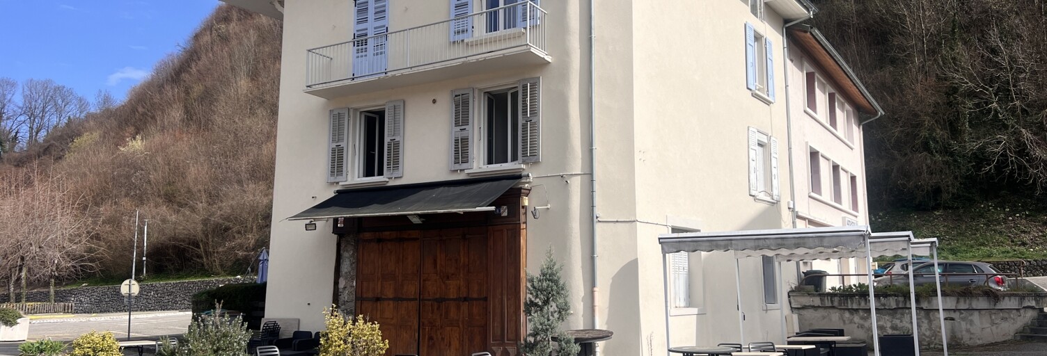 Immeuble  114 m² à vendre à Valgelon-La Rochette (73110)