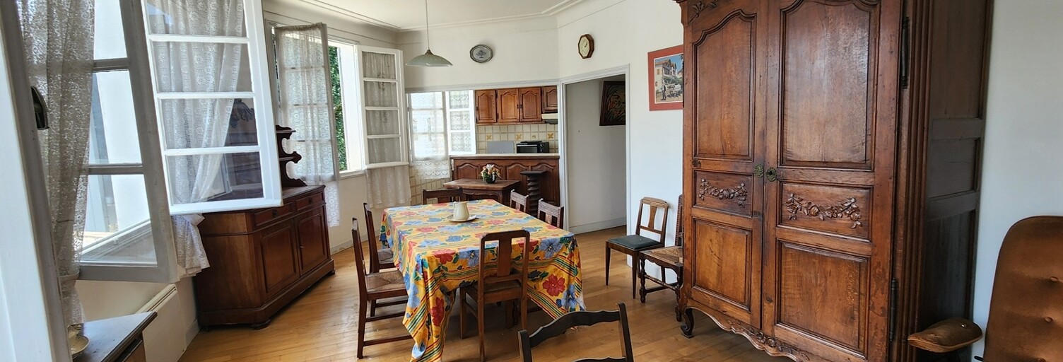 Appartement 5 Pièces 151 m² à vendre à Garindein (64130)