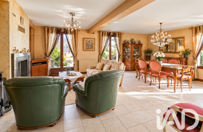 Vente Maison traditionnelle 7 pièces — photo 2
