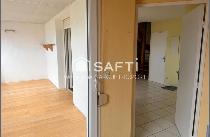 T3 duplex 5ème étage avec loggia et vue dégagée — photo 5