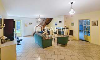 Maison 8 Pièces 205 m² à vendre à Saint-Léon-sur-l'Isle (24110)