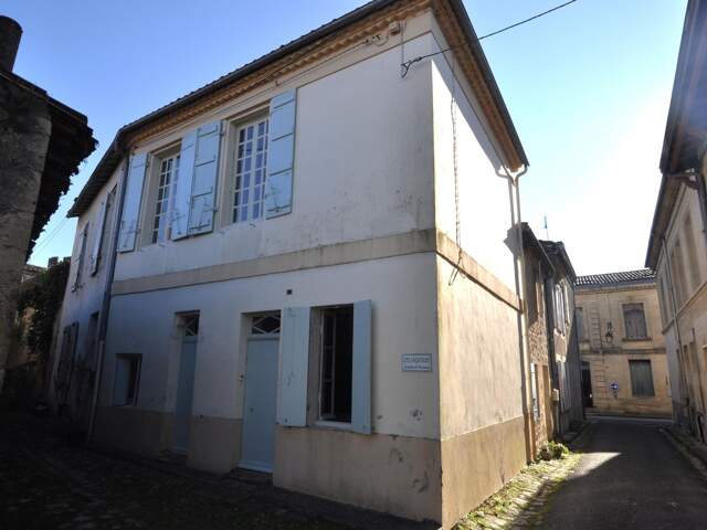 Maison 2 pièces 63 m² à Rions — photo du bien