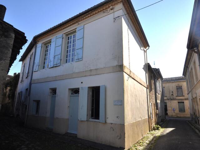 Maison proposé à Rions