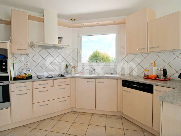 Maison proche du centre-ville d'Aix-les-Bains — photo 1