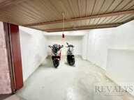 Garage — photo 2
