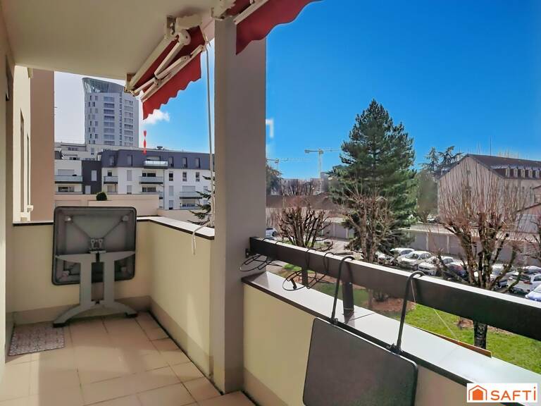 T3 avec grand balcon sans vis-à-vis — photo 1