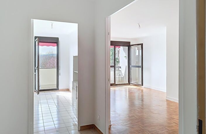 T3 avec grand balcon sans vis-à-vis — photo 4