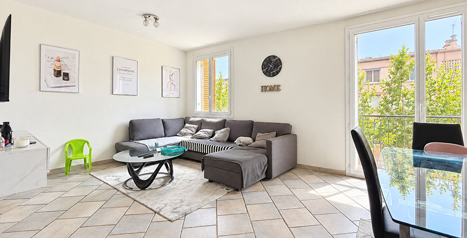 FREJUS PLAGE - Proche mer ? T4 lumineux en étage élevé avec balcon — photo 1