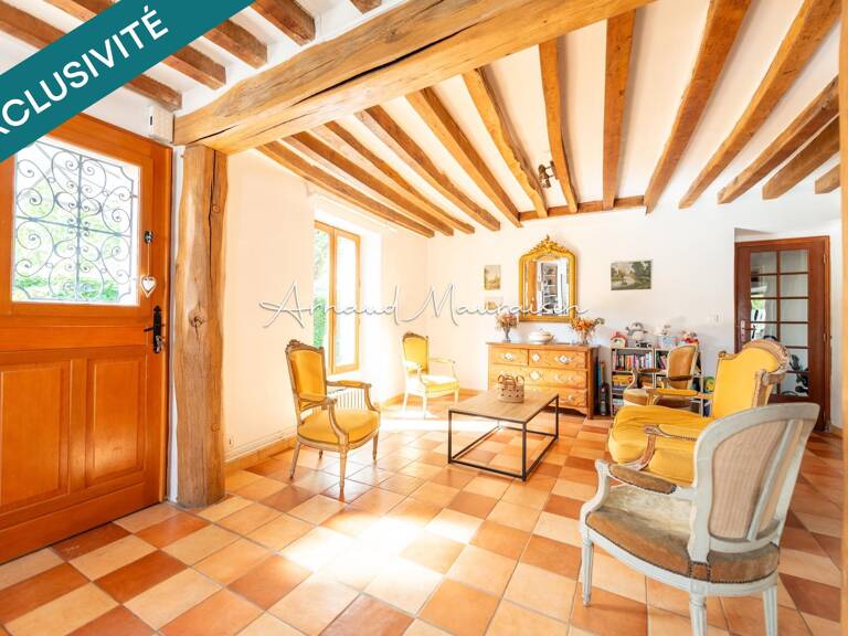Le charme de l'ancien au coeur du village ! — photo 1