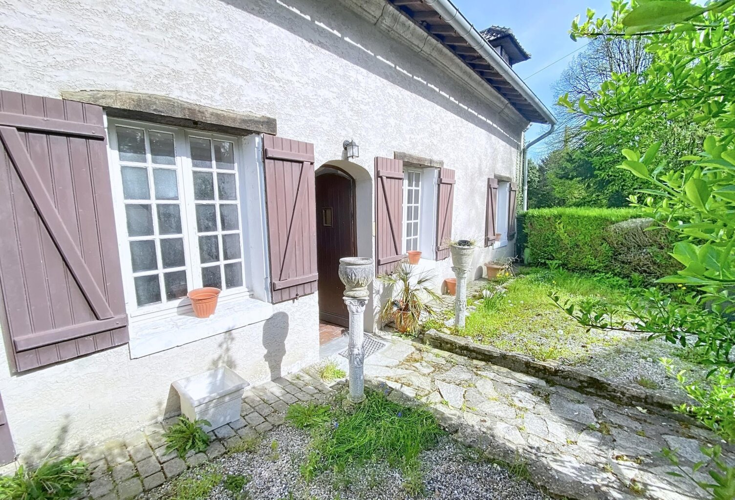 Belle maison ancienne, spacieuse et atypique — photo 1