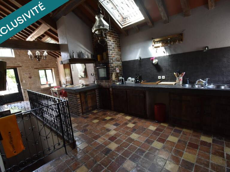 Situé sur la commune de Bligny les beaune, cette maison de caractère avec un cachet exceptionnel vous séduira. — photo 1