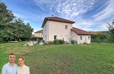 Maison familiale, confort et commodités à pied — photo du bien