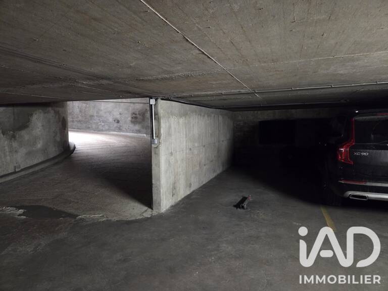 Vente Parking 15 m&sup2; — photo 1