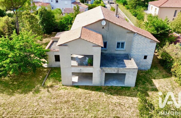 Vente Maison/villa 7 pièces — photo 2