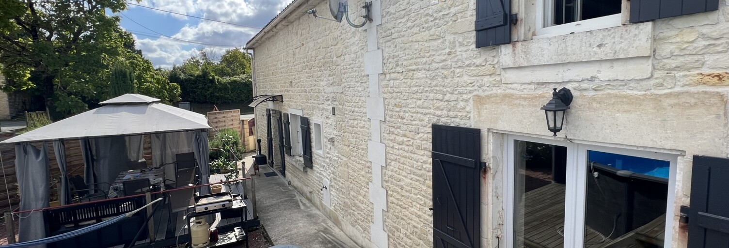 Maison 5 Pièces 136 m² à vendre à Cram-Chaban (17170)