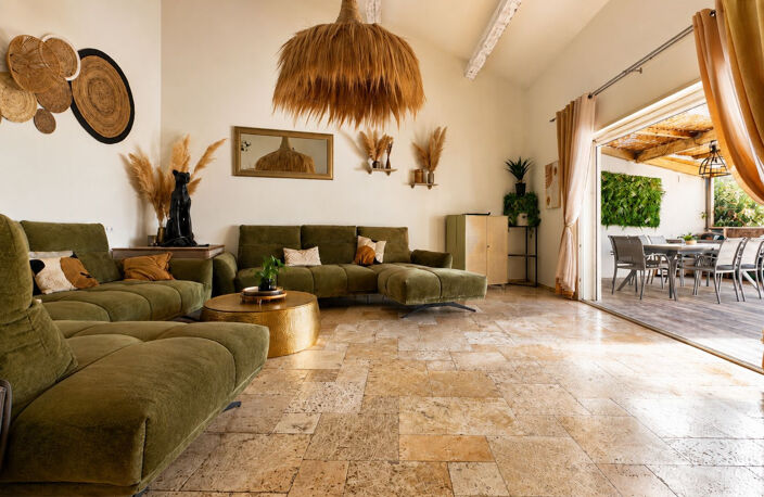 EN EXCLUSIVITÉ   VILLA DE CHARME DE 164 m2 AVEC PISCINE — photo 4
