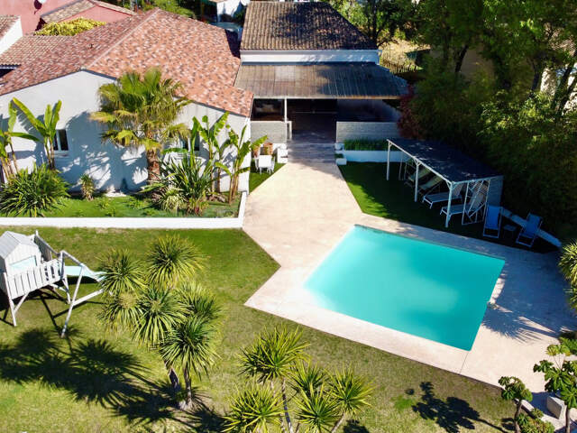 EN EXCLUSIVITÉ   VILLA DE CHARME DE 164 m2 AVEC PISCINE — photo du bien