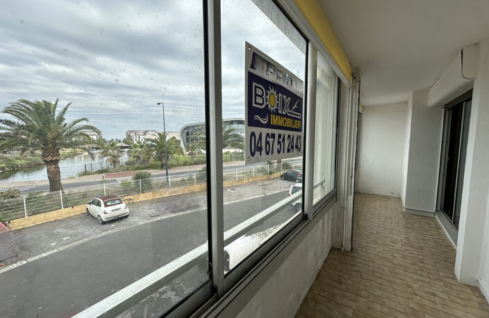 Appartement T2   SH 32 M2  avec loggia   et  parking privé — photo 3