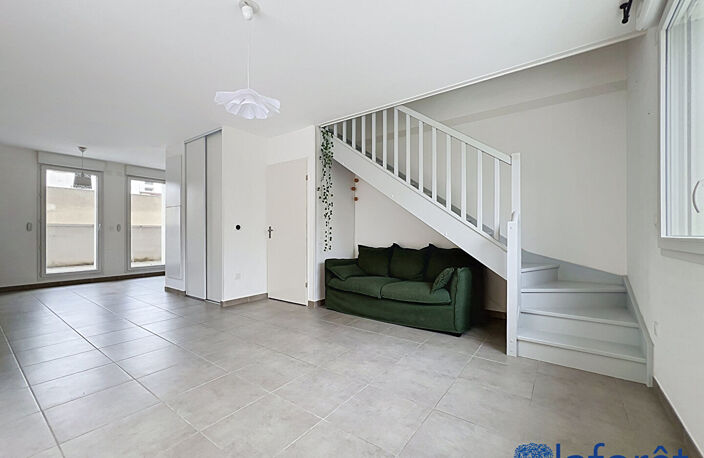 TOULOUSE BONNEFOY -  DUPLEX T3 de 66 m² TERRASSE ET PARKING SOUS-SOL — photo 2