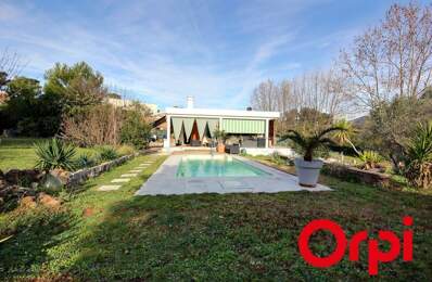 VILLA T6 (T4 + T2) sur 2700m² de terrain - Marseille 12ème — photo du bien