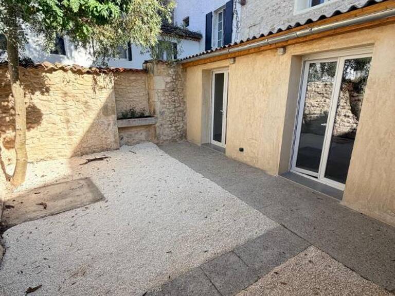 Appartement À Louer T3 de 53m2 SAUJON — photo 1