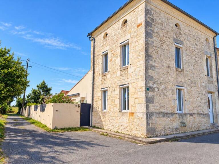 Maison de caractère du XVIIIᵉ siècle avec piscine – 7 min au sud de Rochefort — photo 1